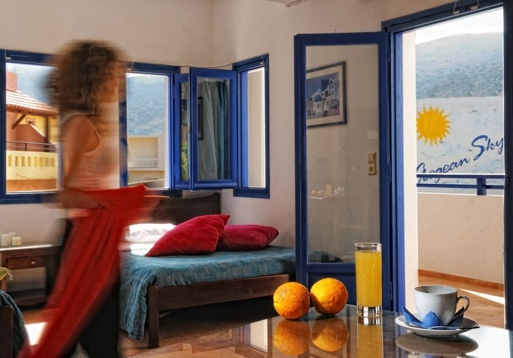 Aegean Sky Hotel & Suites — Rooms in Malia