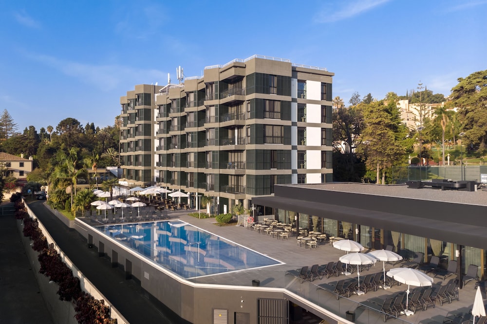 Enotel Magnólia — Hotel building in Funchal, Madeira