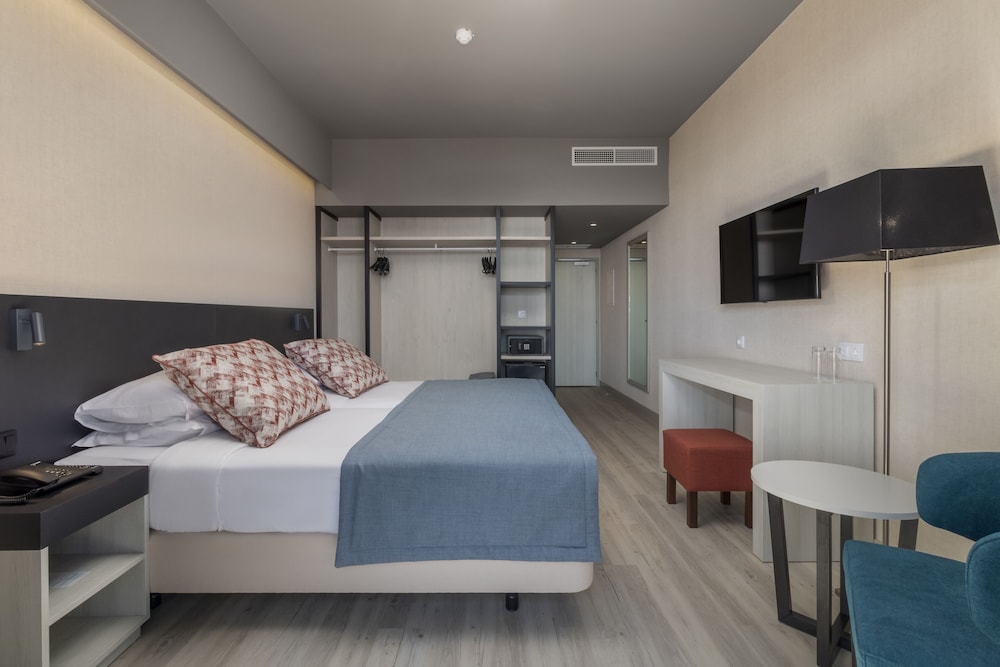 Enotel Magnólia — Hotel rooms in Funchal, Madeira