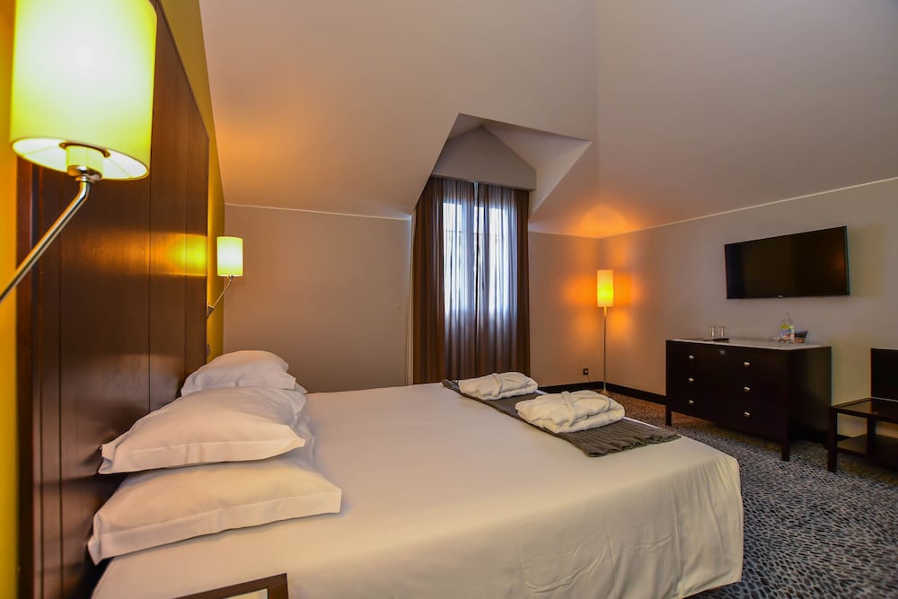 Hotel Quinta Mirabela — Hotel rooms in Funchal, Madeira