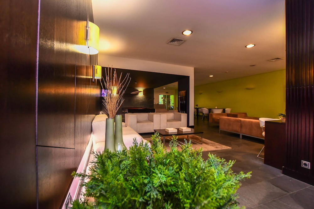 Hotel Quinta Mirabela — Restaurant & bars in Funchal, Madeira