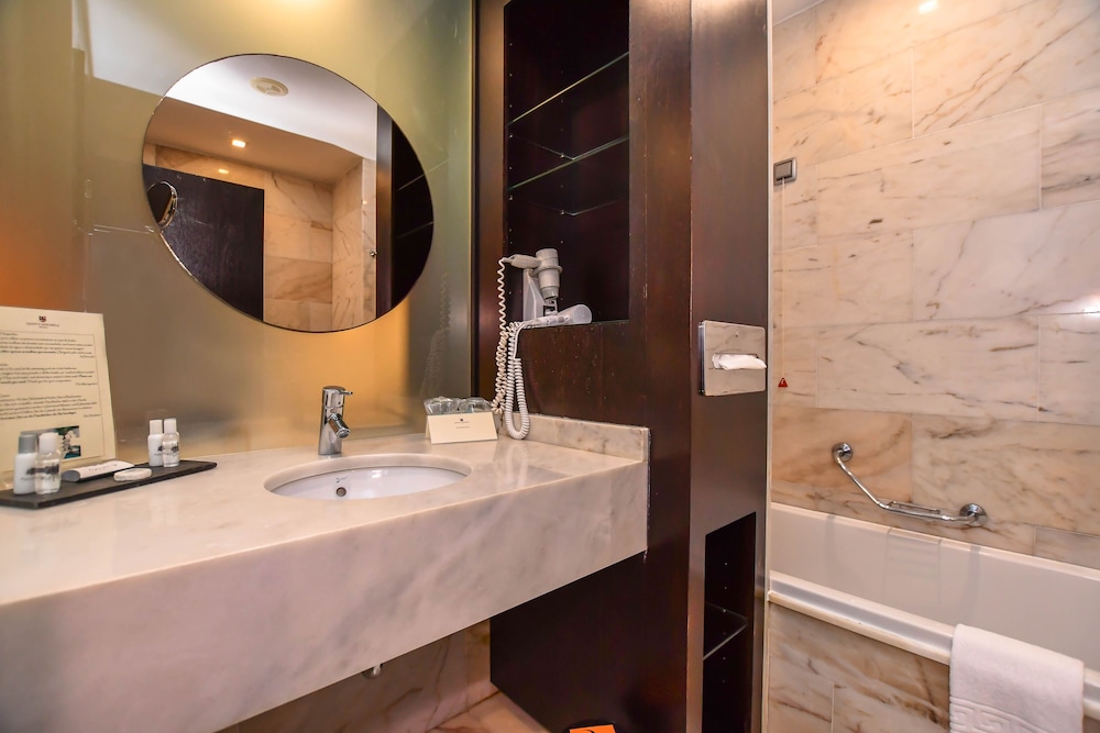 Hotel Quinta Mirabela — Hotel rooms in Funchal, Madeira