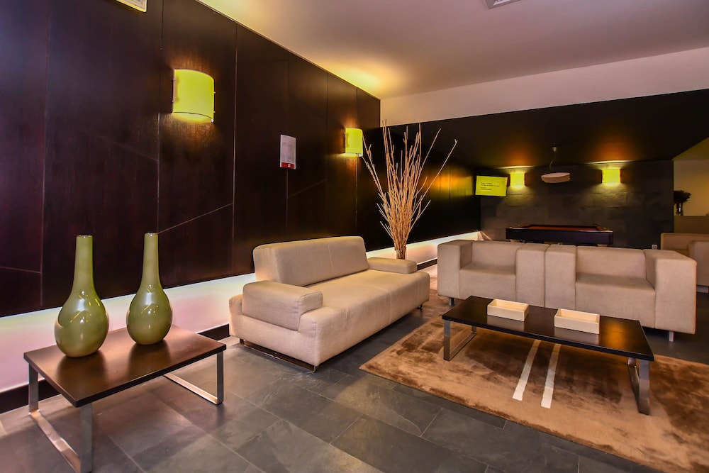 Hotel Quinta Mirabela — Restaurant & bars in Funchal, Madeira