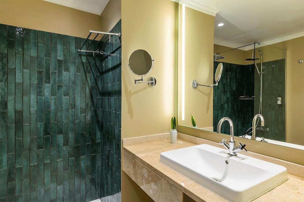 Pestana Quinta Perestrello — Rooms in Funchal, Madeira