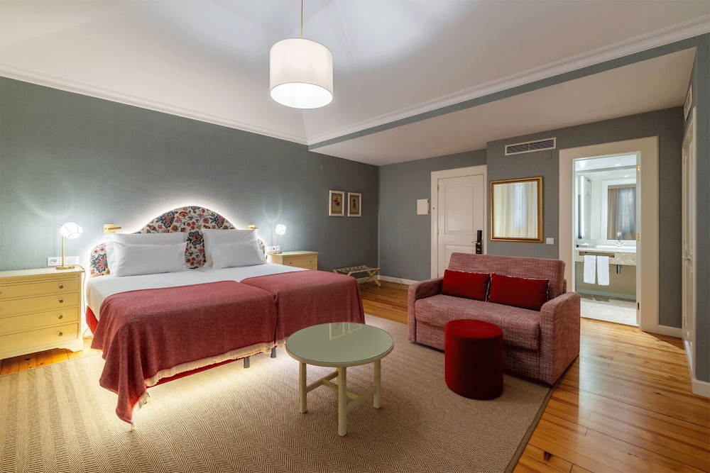 Pestana Quinta Perestrello — Rooms in Funchal, Madeira