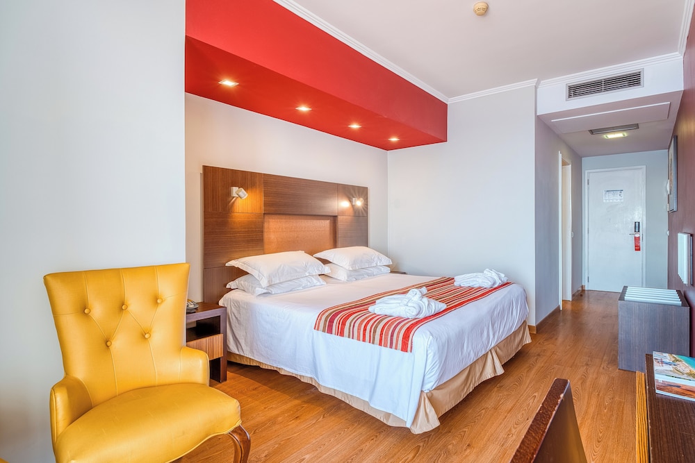 Muthu Raga Madeira Hotel — Hotel rooms in Funchal, Madeira