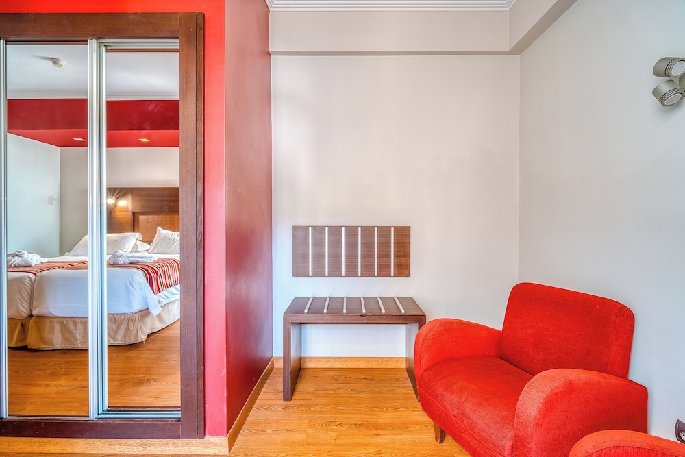 Muthu Raga Madeira Hotel — Hotel rooms in Funchal, Madeira