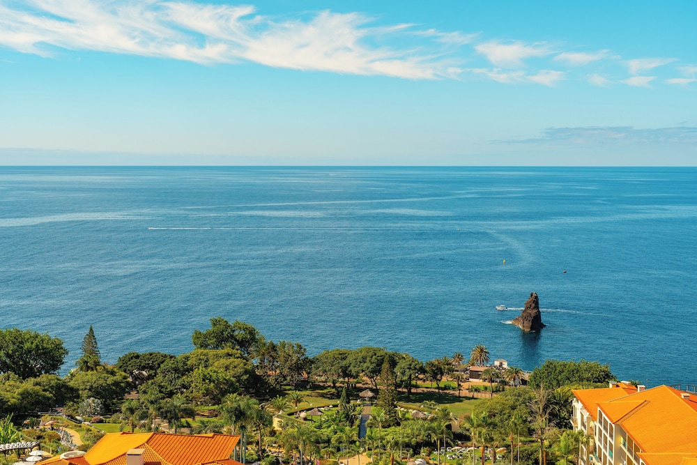 Muthu Raga Madeira Hotel — Attractions in the area in Funchal, Madeira