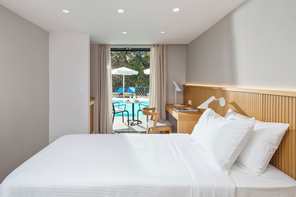 Roda Beach Resort & Spa All-inclusive — Hotel rooms in Roda, Ionian Islands