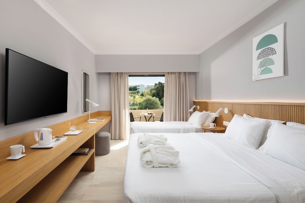 Roda Beach Resort & Spa All-inclusive — Hotel rooms in Roda, Ionian Islands