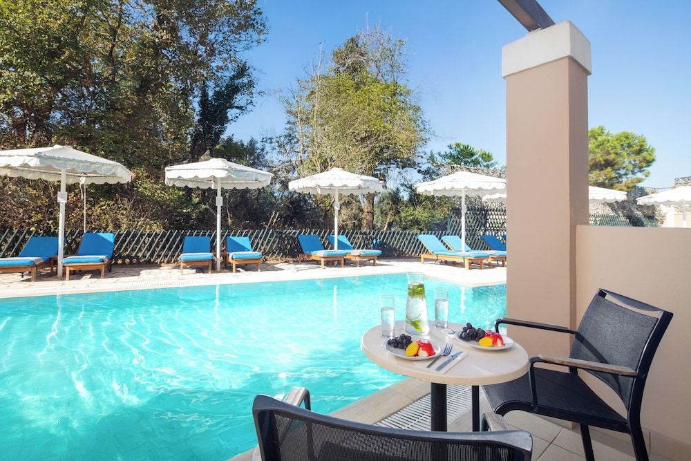 Roda Beach Resort & Spa All-inclusive — Swimming pool in Roda, Ionian Islands