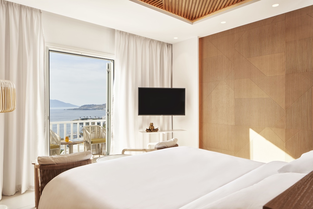 Myconian Korali Relais & Chateaux — Hotel rooms in Mykonos Town, South Aegean