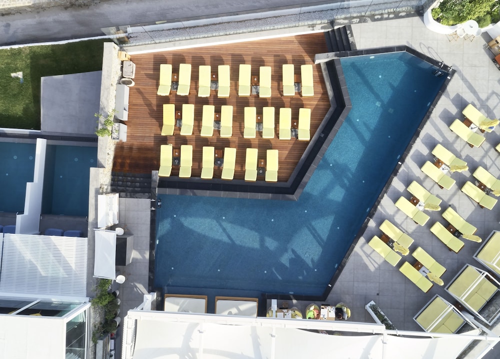 Myconian Korali Relais & Chateaux — Swimming pool in Mykonos Town, South Aegean