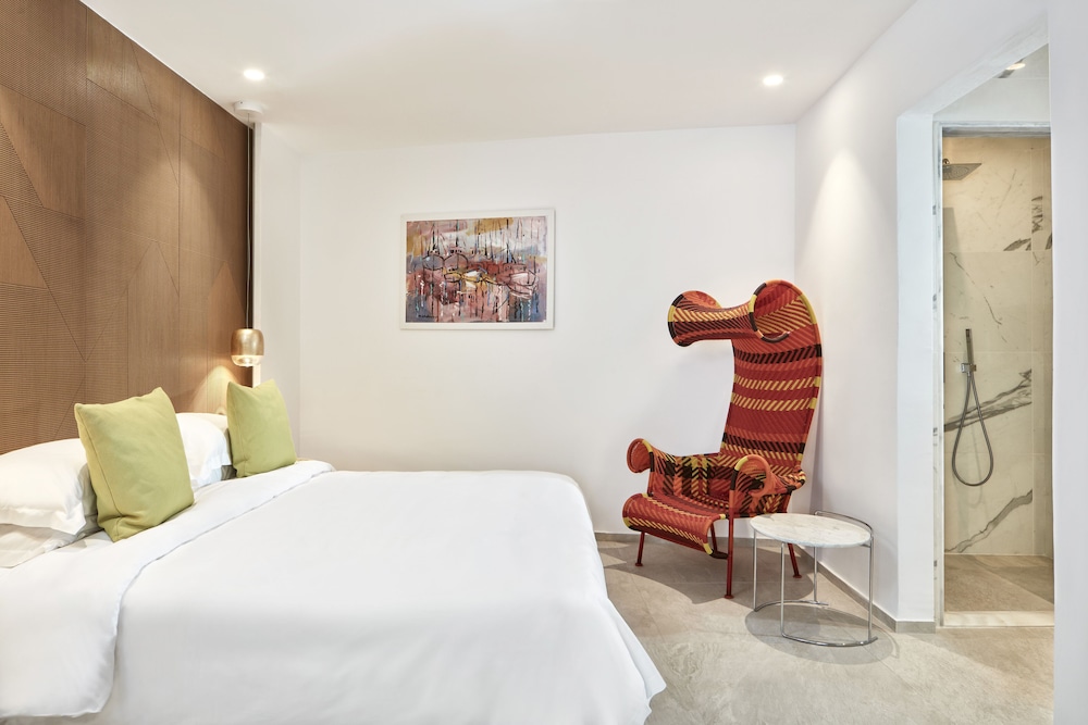 Myconian Korali Relais & Chateaux — Hotel rooms in Mykonos Town, South Aegean