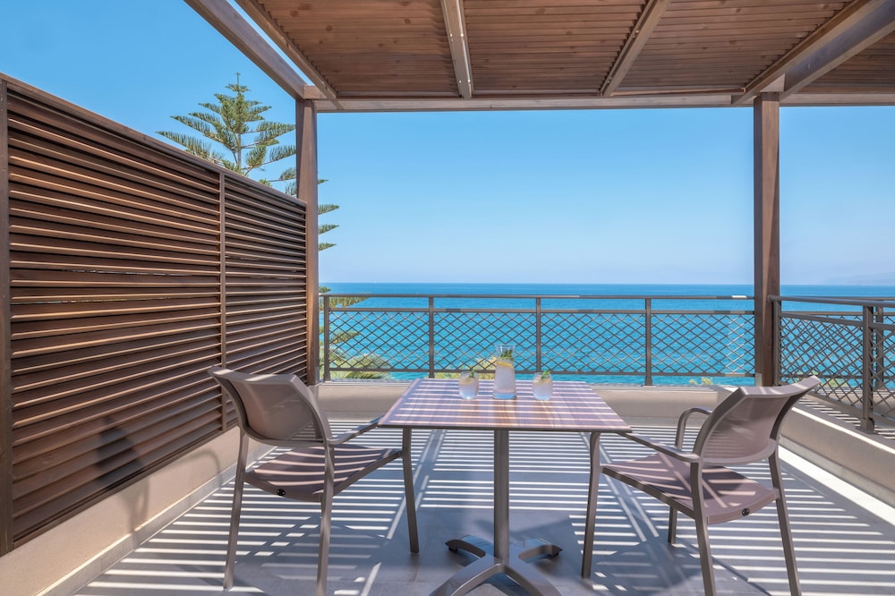 Nana Golden Beach - All Inclusive — Rooms in Stalida