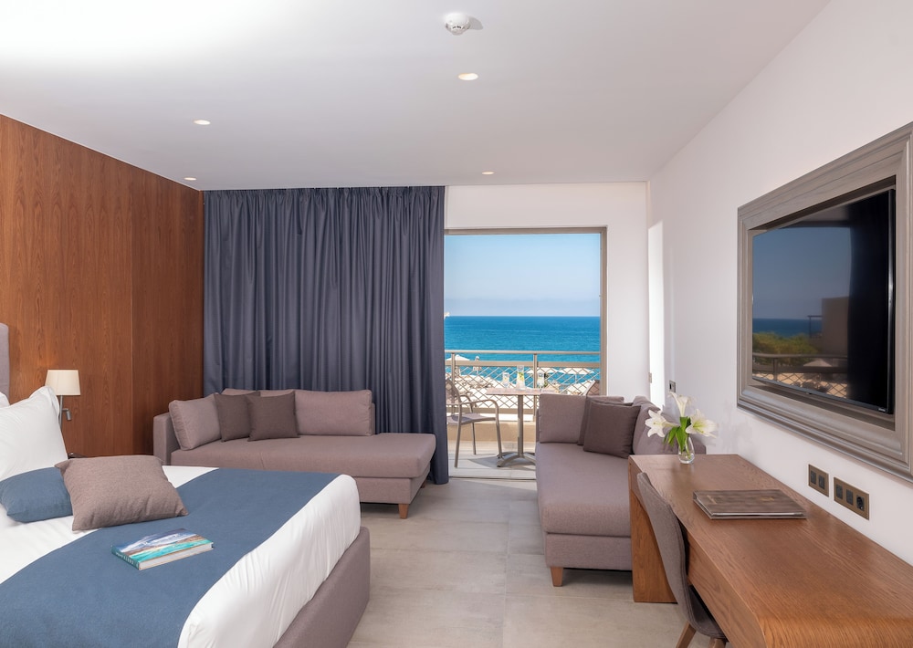 Nana Golden Beach - All Inclusive — Rooms in Stalida