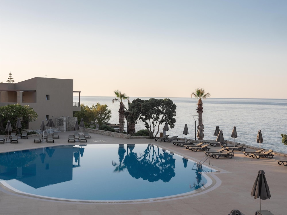Nana Golden Beach - All Inclusive — Pool in Stalida