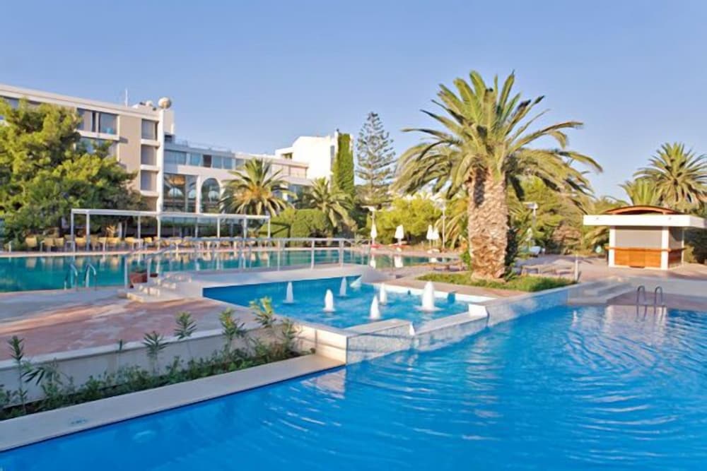 Caravia Beach Hotel & Bungalows - All Inclusive — Swimming pool in Marmari (Kos), South Aegean