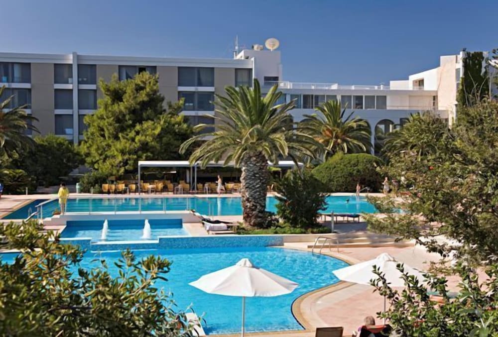 Caravia Beach Hotel & Bungalows - All Inclusive — Swimming pool in Marmari (Kos), South Aegean