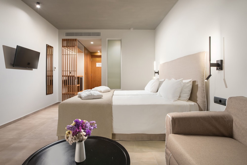 Caravia Beach Hotel & Bungalows - All Inclusive — Hotel rooms in Marmari (Kos), South Aegean