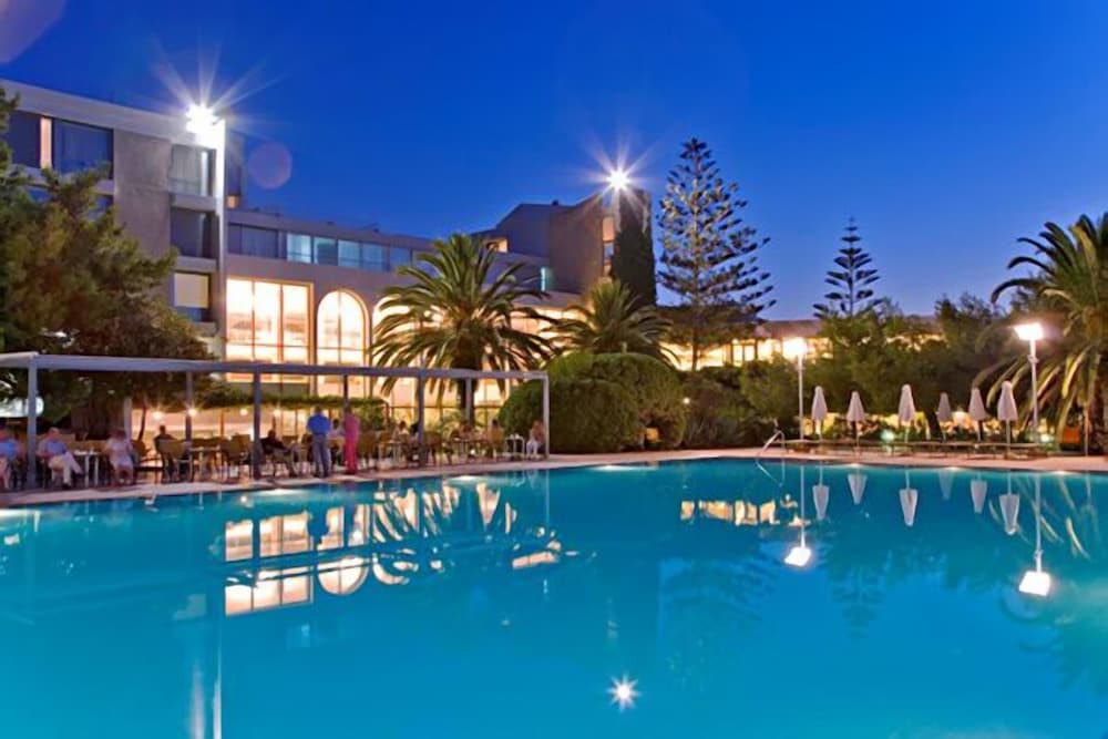 Caravia Beach Hotel & Bungalows - All Inclusive — Swimming pool in Marmari (Kos), South Aegean
