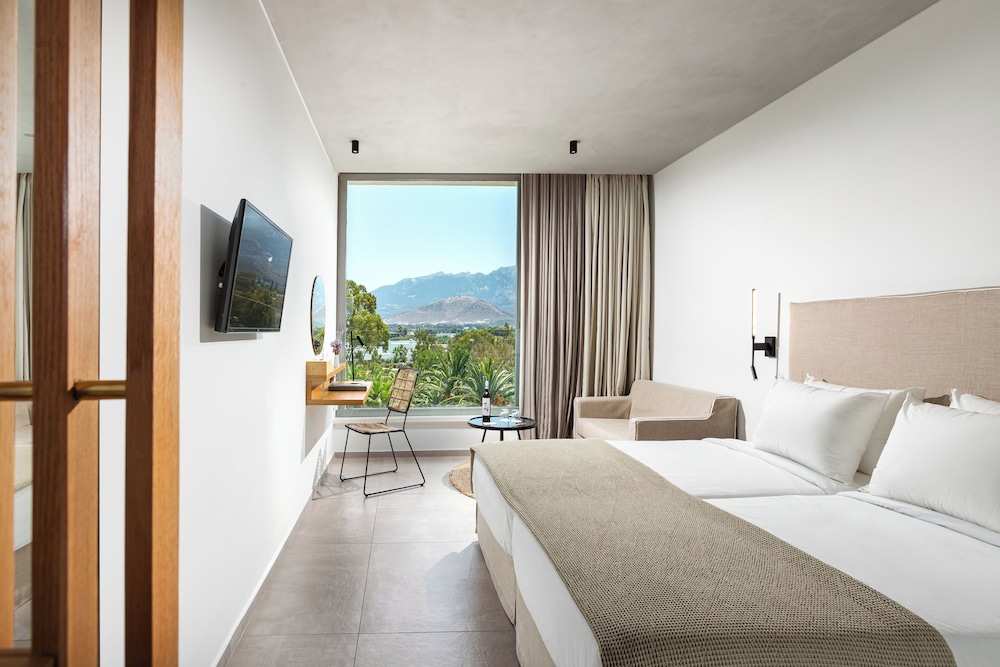 Caravia Beach Hotel & Bungalows - All Inclusive — Hotel rooms in Marmari (Kos), South Aegean