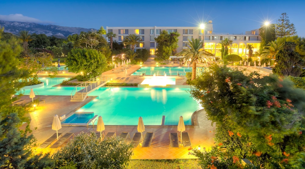 Caravia Beach Hotel & Bungalows - All Inclusive — Swimming pool in Marmari (Kos), South Aegean