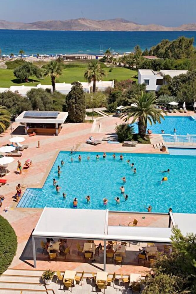 Caravia Beach Hotel & Bungalows - All Inclusive — Swimming pool in Marmari (Kos), South Aegean