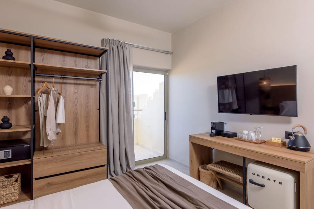 Zeus Hotels Neptuno Beach - All Inclusive — Hotel rooms in Gazi