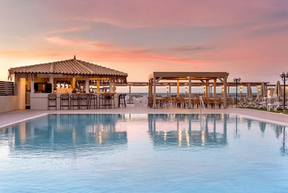 Zeus Hotels Neptuno Beach - All Inclusive — Restaurant & bars in Gazi