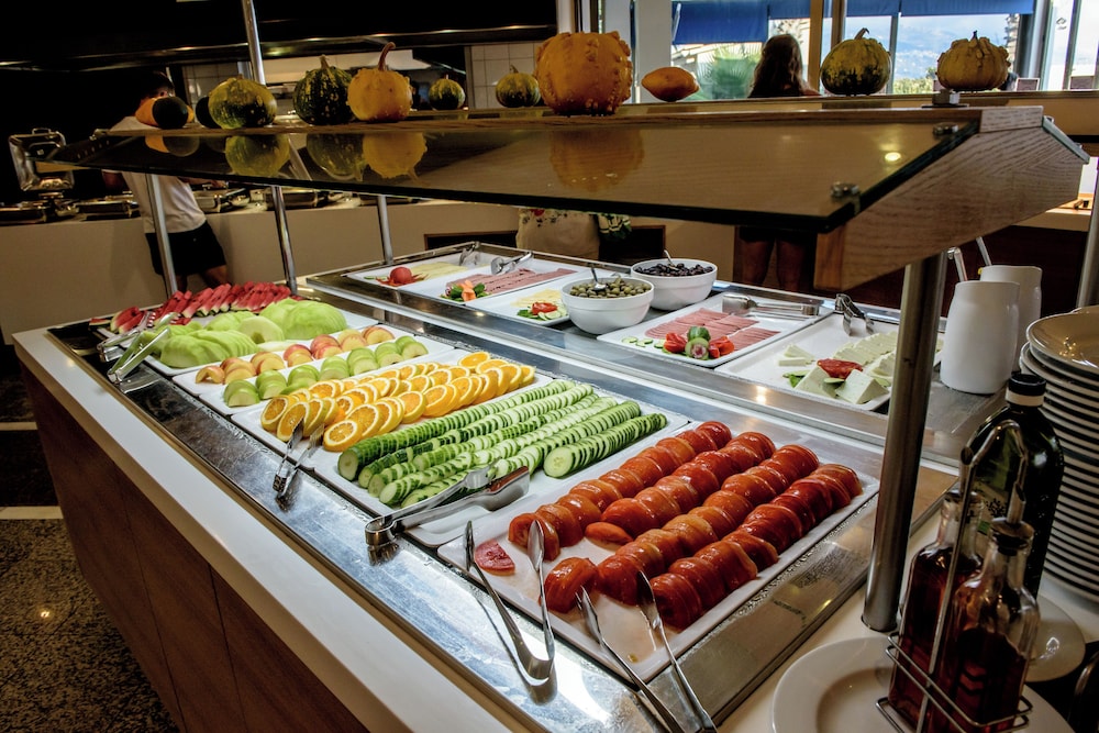 Zeus Hotels Neptuno Beach - All Inclusive — Restaurant & bars in Gazi