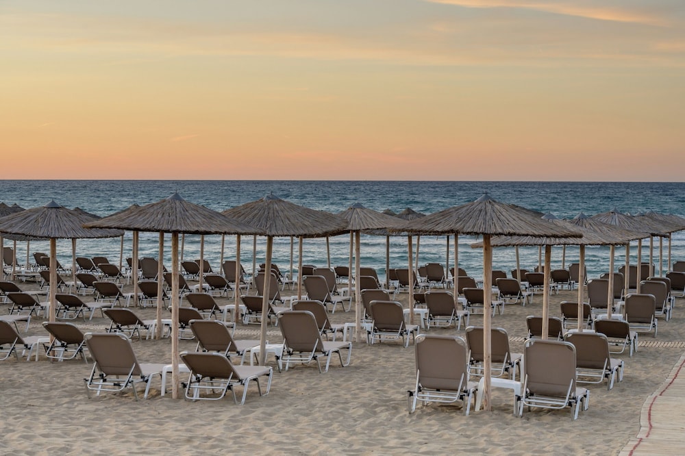 Zeus Hotels Neptuno Beach - All Inclusive — Beach in Gazi