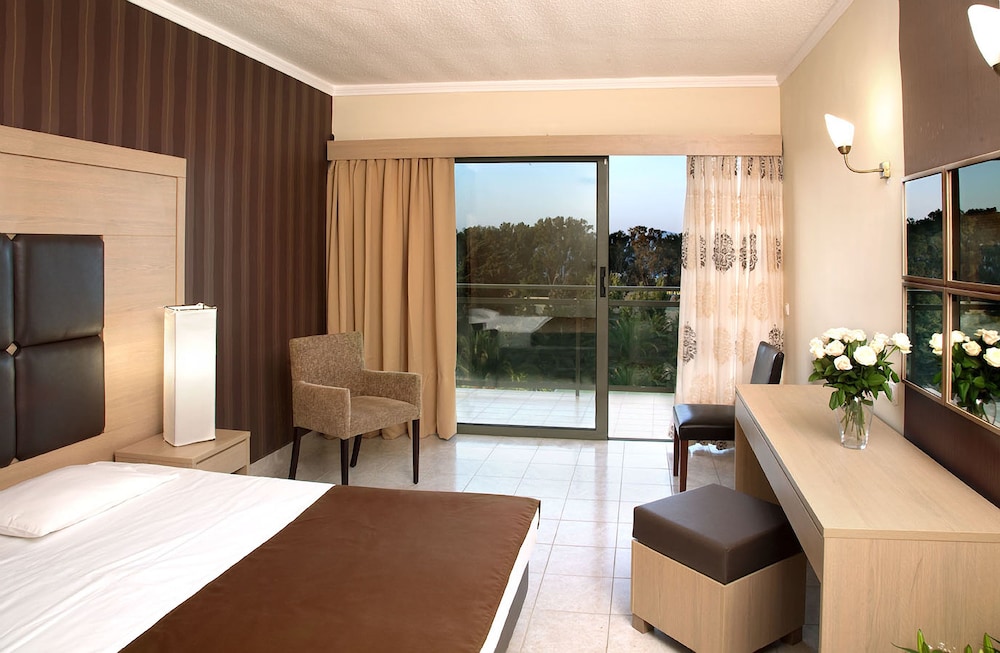 Kipriotis Hippocrates Hotel by Anayia All Inclusive Resorts — Hotel rooms in Psalidi, South Aegean