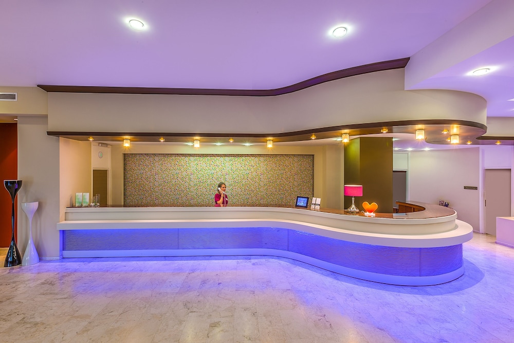 Kipriotis Hippocrates Hotel by Anayia All Inclusive Resorts — Hotel building in Psalidi, South Aegean
