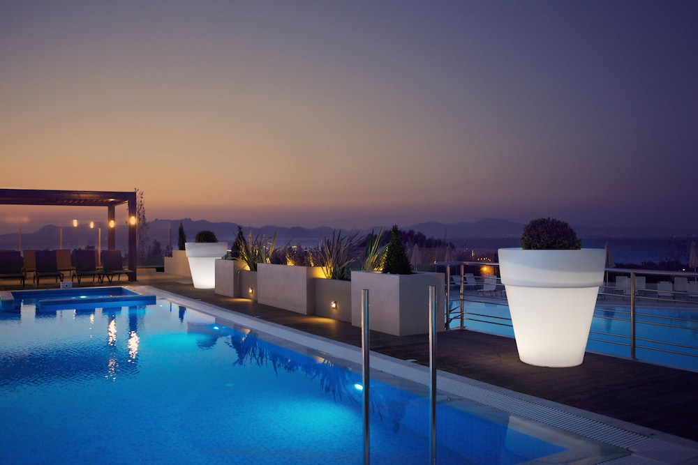 Kipriotis Hippocrates Hotel by Anayia All Inclusive Resorts — Swimming pool in Psalidi, South Aegean