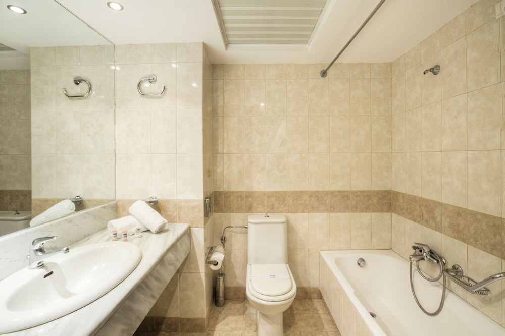 Kipriotis Hippocrates Hotel by Anayia All Inclusive Resorts — Hotel rooms in Psalidi, South Aegean