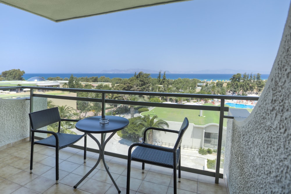 Kipriotis Hippocrates Hotel by Anayia All Inclusive Resorts — Hotel rooms in Psalidi, South Aegean
