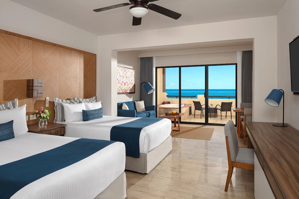 Dreams Sapphire Resort & Spa - All Inclusive — Hotel rooms in Puerto Morelos, Quintana Roo