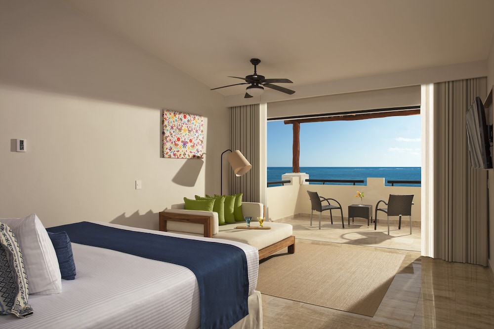 Dreams Sapphire Resort & Spa - All Inclusive — Hotel rooms in Puerto Morelos, Quintana Roo