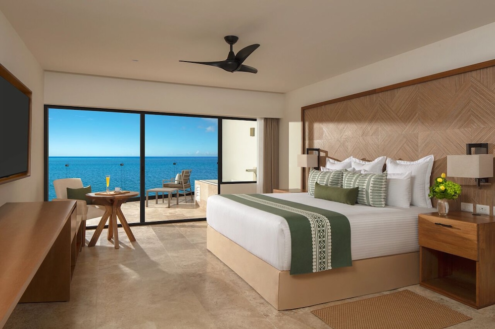 Dreams Sapphire Resort & Spa - All Inclusive — Hotel rooms in Puerto Morelos, Quintana Roo
