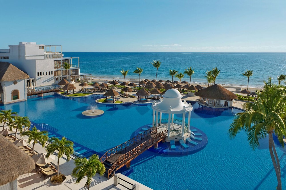 Dreams Sapphire Resort & Spa - All Inclusive — Swimming pool in Puerto Morelos, Quintana Roo
