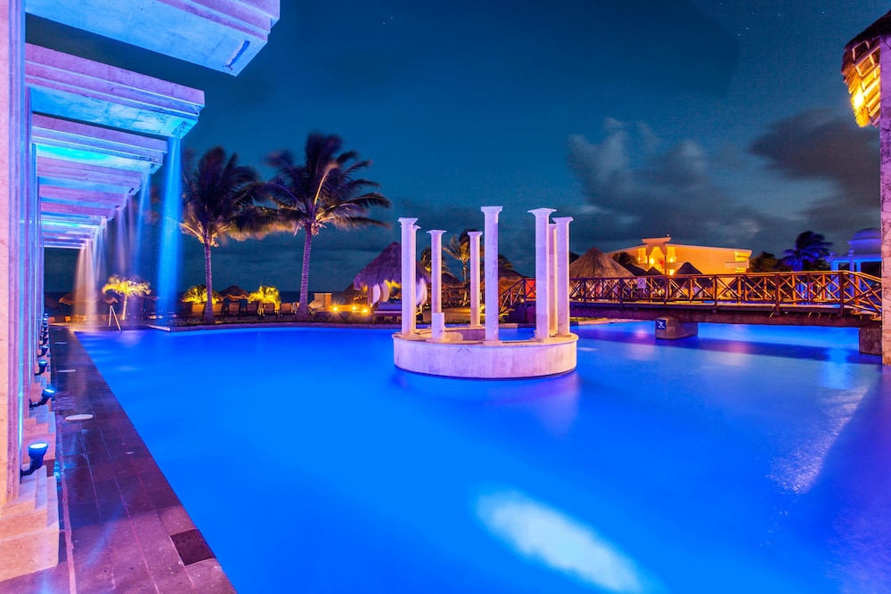 Dreams Sapphire Resort & Spa - All Inclusive — Swimming pool in Puerto Morelos, Quintana Roo