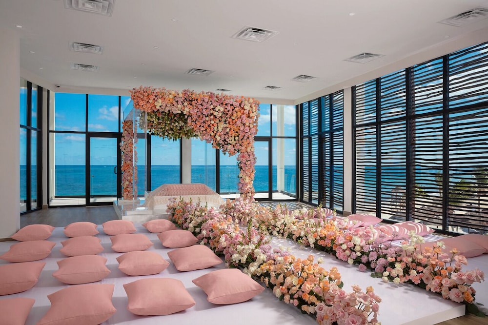 Dreams Sapphire Resort & Spa - All Inclusive — Hotel rooms in Puerto Morelos, Quintana Roo
