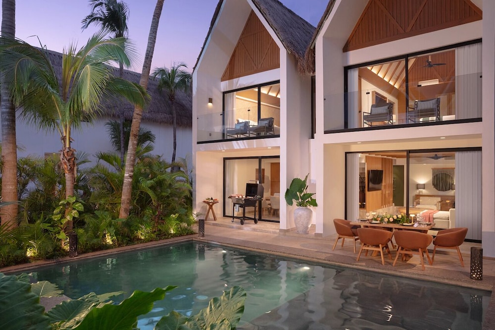 Dreams Sapphire Resort & Spa - All Inclusive — Swimming pool in Puerto Morelos, Quintana Roo