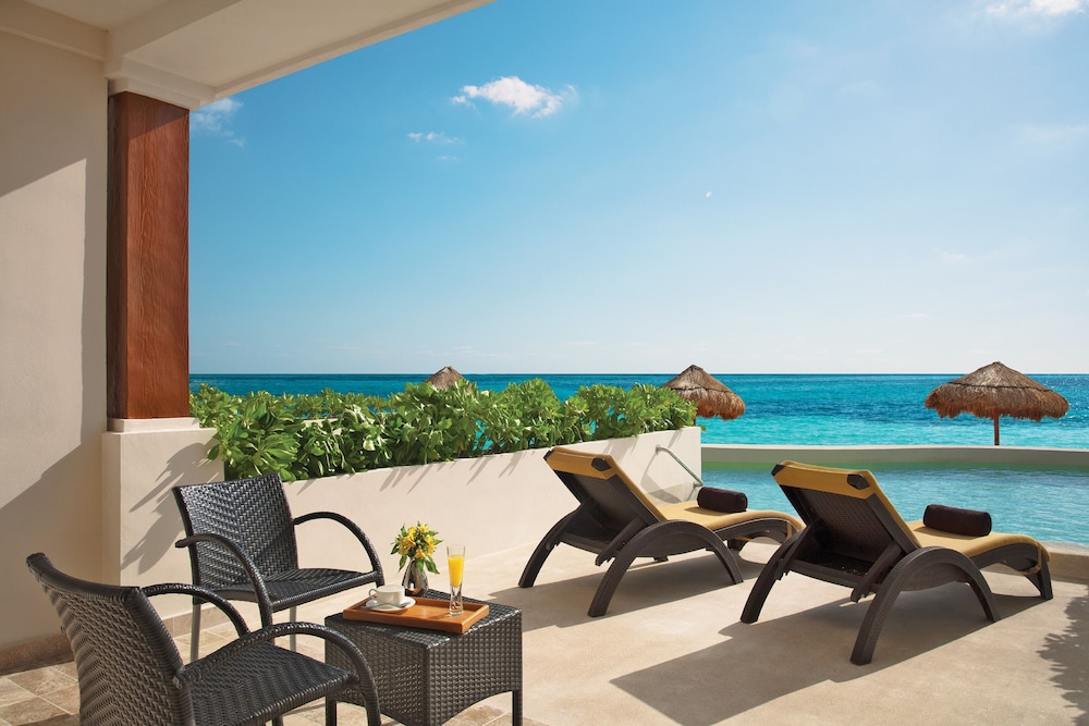 Dreams Sapphire Resort & Spa - All Inclusive — Swimming pool in Puerto Morelos, Quintana Roo