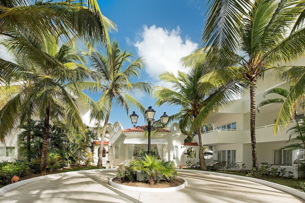 Occidental Punta Cana - All Inclusive — Hotel building in Bavaro, La Altagracia