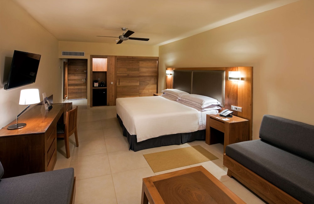 Occidental Punta Cana - All Inclusive — Hotel rooms in Bavaro, La Altagracia