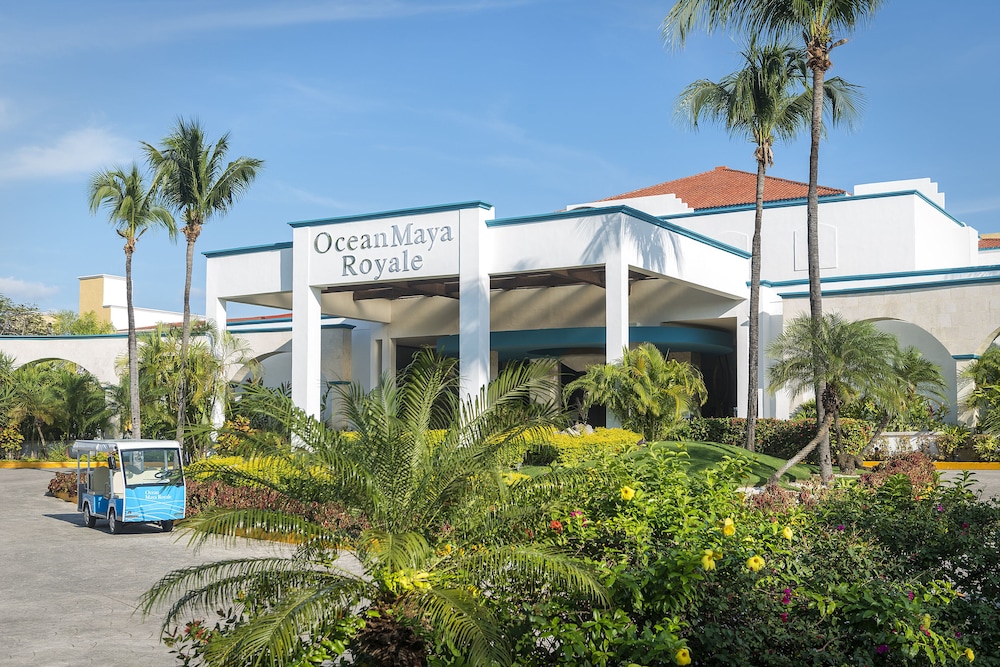 Ocean Maya Royale - Adults Only -  All Inclusive — Hotel building in Playa del Carmen, Quintana Roo