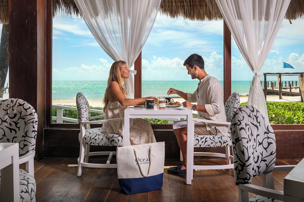 Ocean Maya Royale - Adults Only -  All Inclusive — Restaurant & bars in Playa del Carmen, Quintana Roo