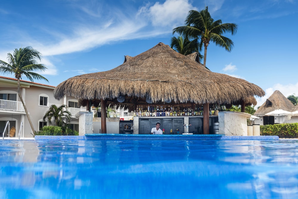 Ocean Maya Royale - Adults Only -  All Inclusive — Restaurant & bars in Playa del Carmen, Quintana Roo